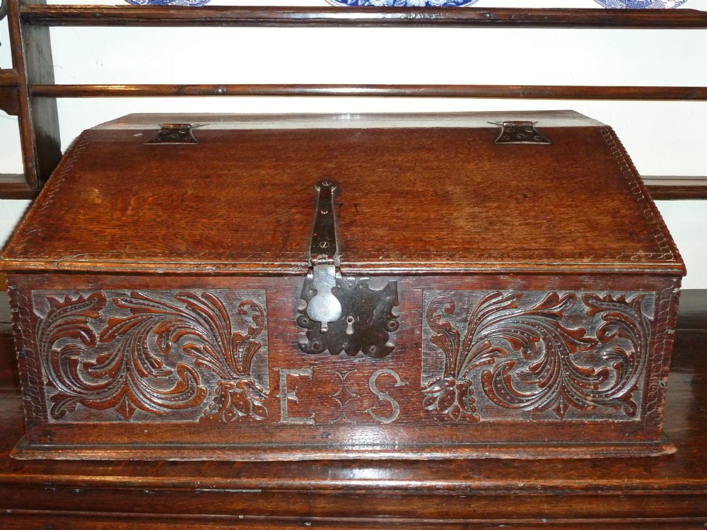Oak Bible Box c.1680 (1 of 7)