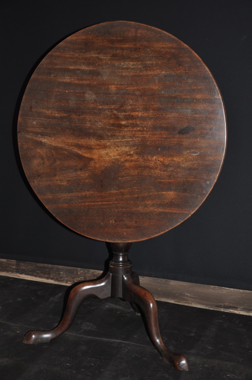 18th Century Mahogany Tripod Table c.1750 (1 of 7) 18th Century Mahogany Tripod Table c.1750 (1 of 7)