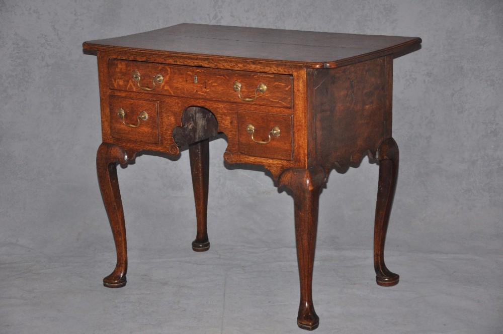 Early 18th Century Oak Lowboy (1 of 9)