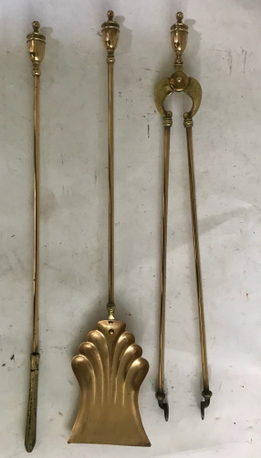 Set of Brass Fire Irons (1 of 3) Set of Brass Fire Irons (1 of 3)