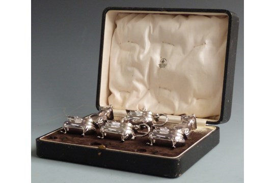 Mappin & Webb Cased Silver Plated Six Piece Cruet Set (1 of 1) Mappin & Webb Cased Silver Plated Six Piece Cruet Set (1 of 1)