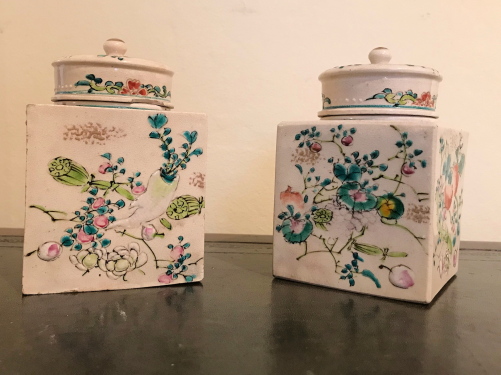 Pair of Attractive Japanese Earthenware Jars C.1910 (1 of 1) Pair of Attractive Japanese Earthenware Jars C.1910 (1 of 1)