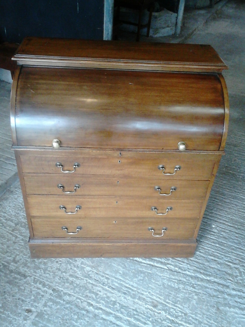 Stunning Solid Golden Oak Cylinder Bureau with great interior c.1910 (1 of 14) Stunning Solid Golden Oak Cylinder Bureau with great interior c.1910 (1 of 14)