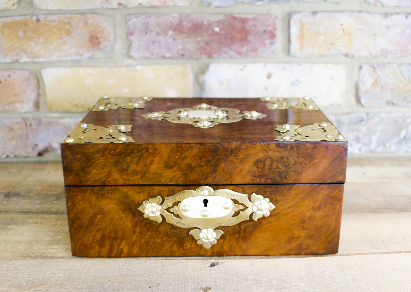 Burr Walnut & Brass Ladies Box c.1870 (1 of 1) Burr Walnut & Brass Ladies Box c.1870 (1 of 1)