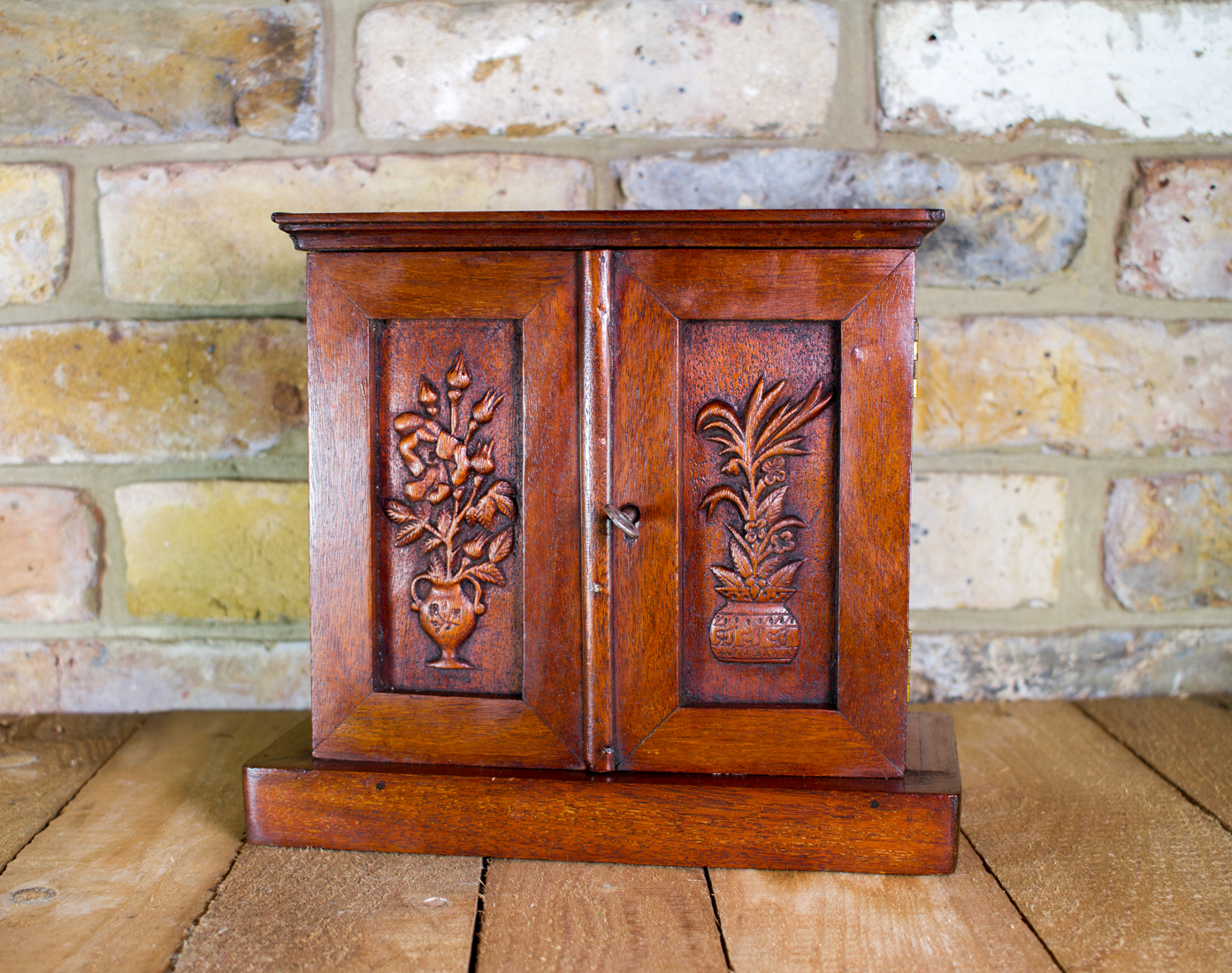 Floral Mahogany Cabinet c.1870 (1 of 8) Floral Mahogany Cabinet c.1870 (1 of 8)