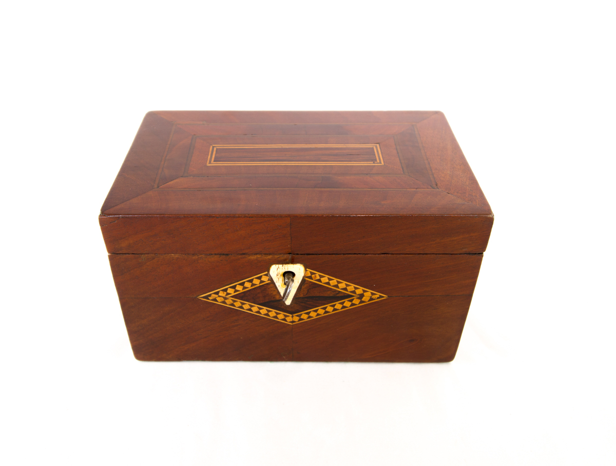 Mahogany Tea Caddy c.1850 (1 of 1) Mahogany Tea Caddy c.1850 (1 of 1)