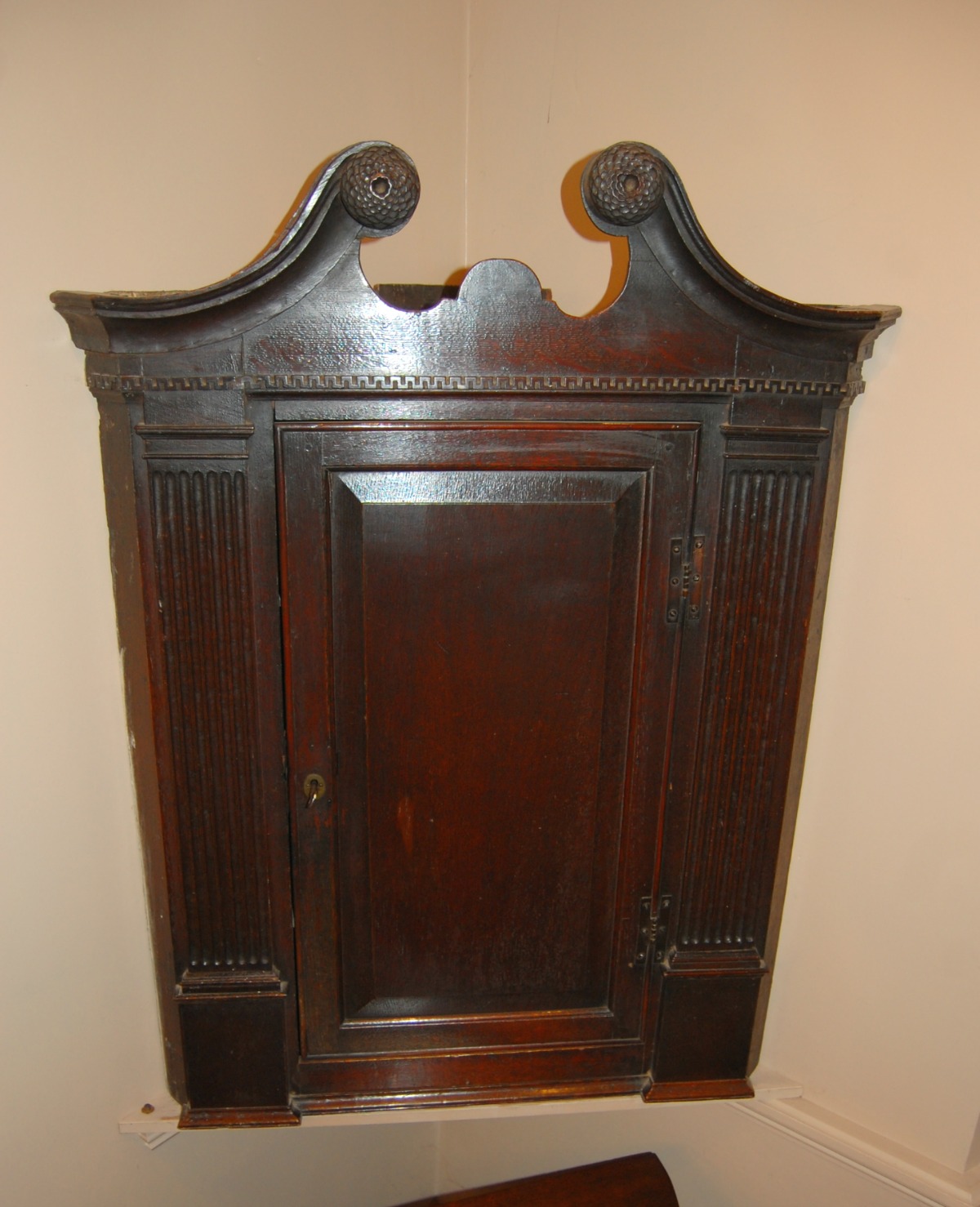 18th Century Oak Swan Necked Top Corner Cupboard (1 of 5)