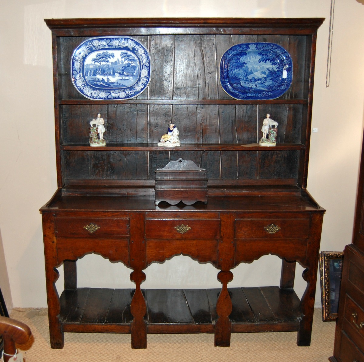 Late 18th Century Oak Silhouette Legged Potboard Dresser (1 of 5)