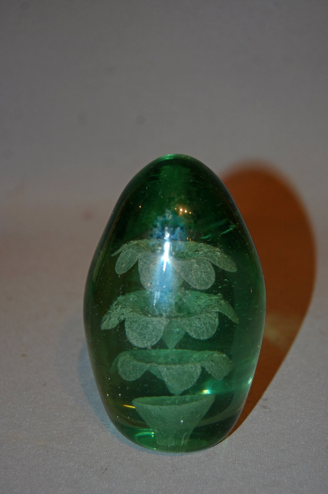 19th Century Glass 'Dump' Paperweight (1 of 2)
