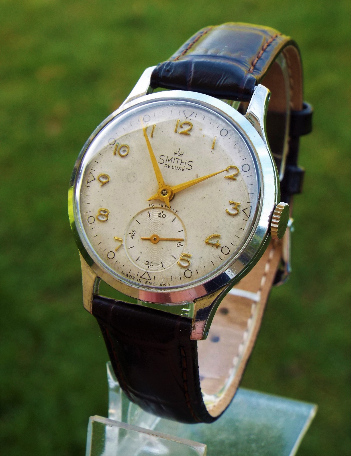 1950s Smiths De Luxe Wrist Watch, Made in England LA87975