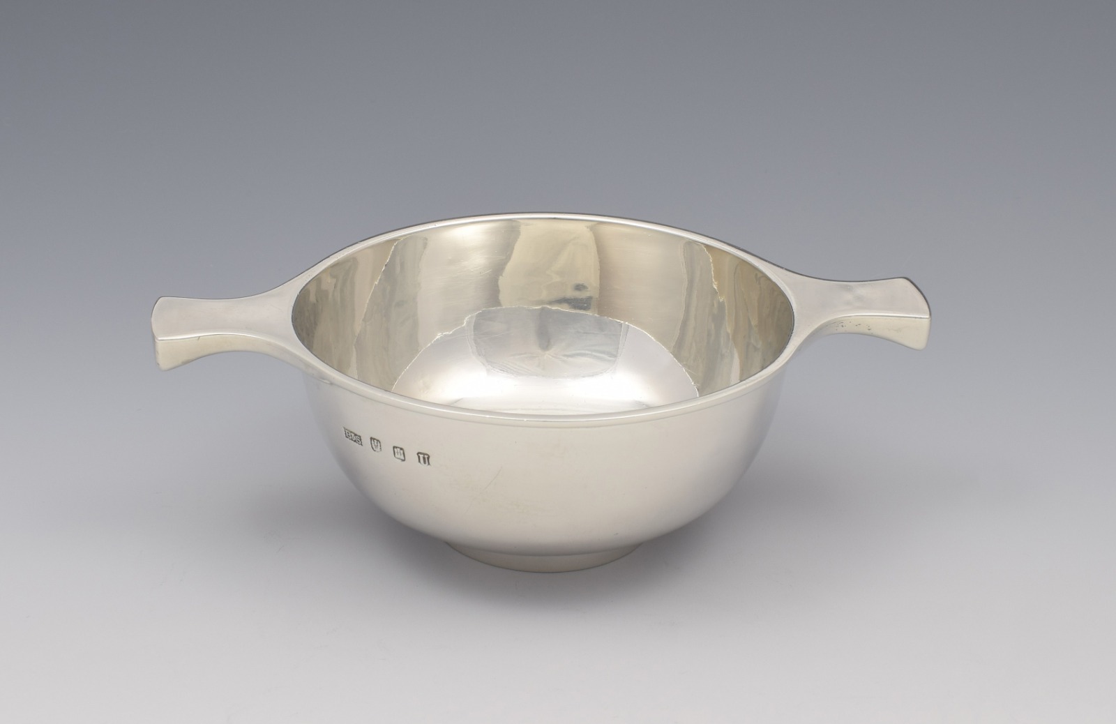 George V Scottish Silver Quaich Edinburgh Brook & Son (1 of 1) George V Scottish Silver Quaich Edinburgh Brook & Son (1 of 1)