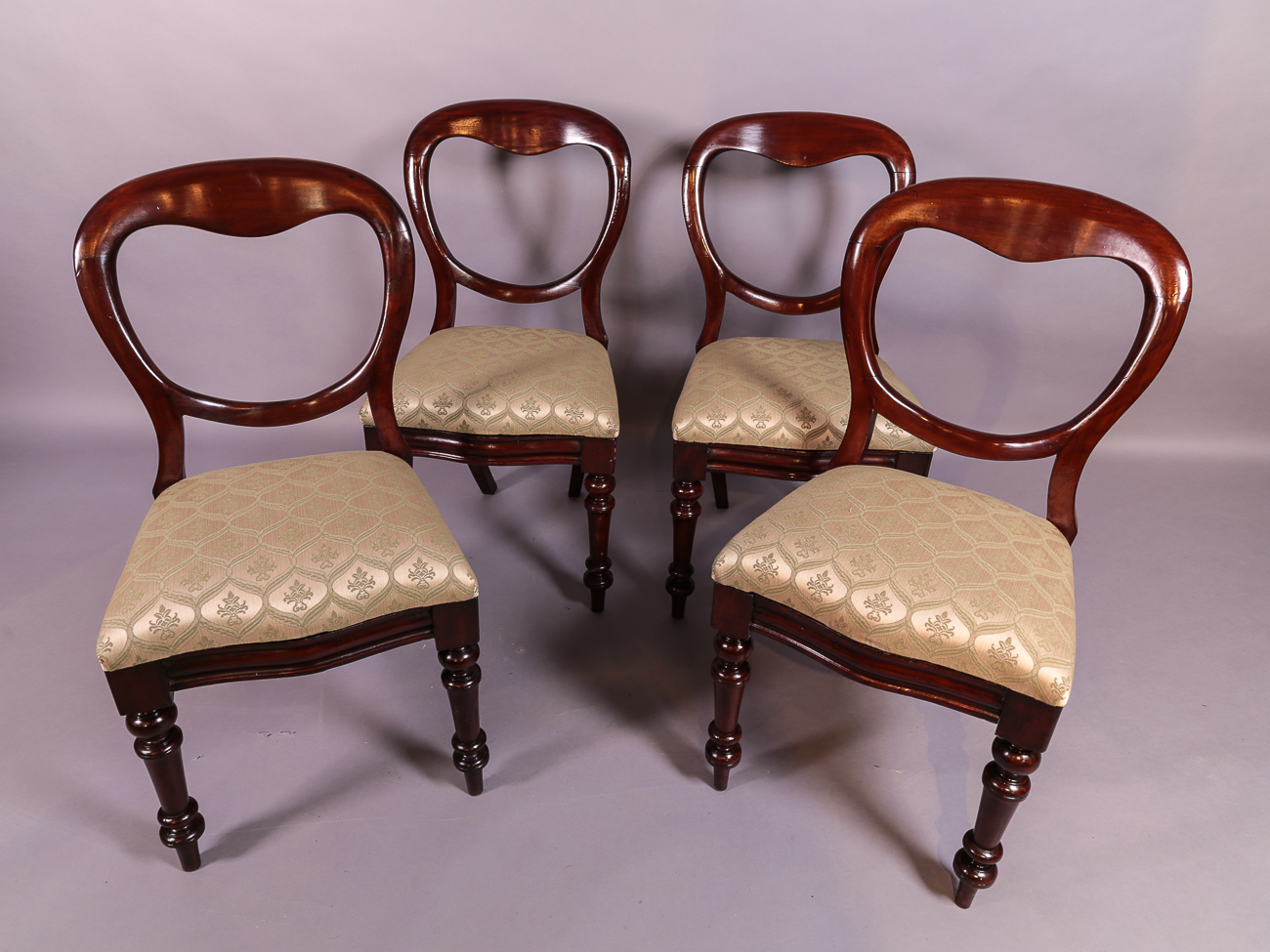 Set of 4 Victorian Mahogany Balloon Back Dining Chairs (1 of 1) Set of 4 Victorian Mahogany Balloon Back Dining Chairs (1 of 1)
