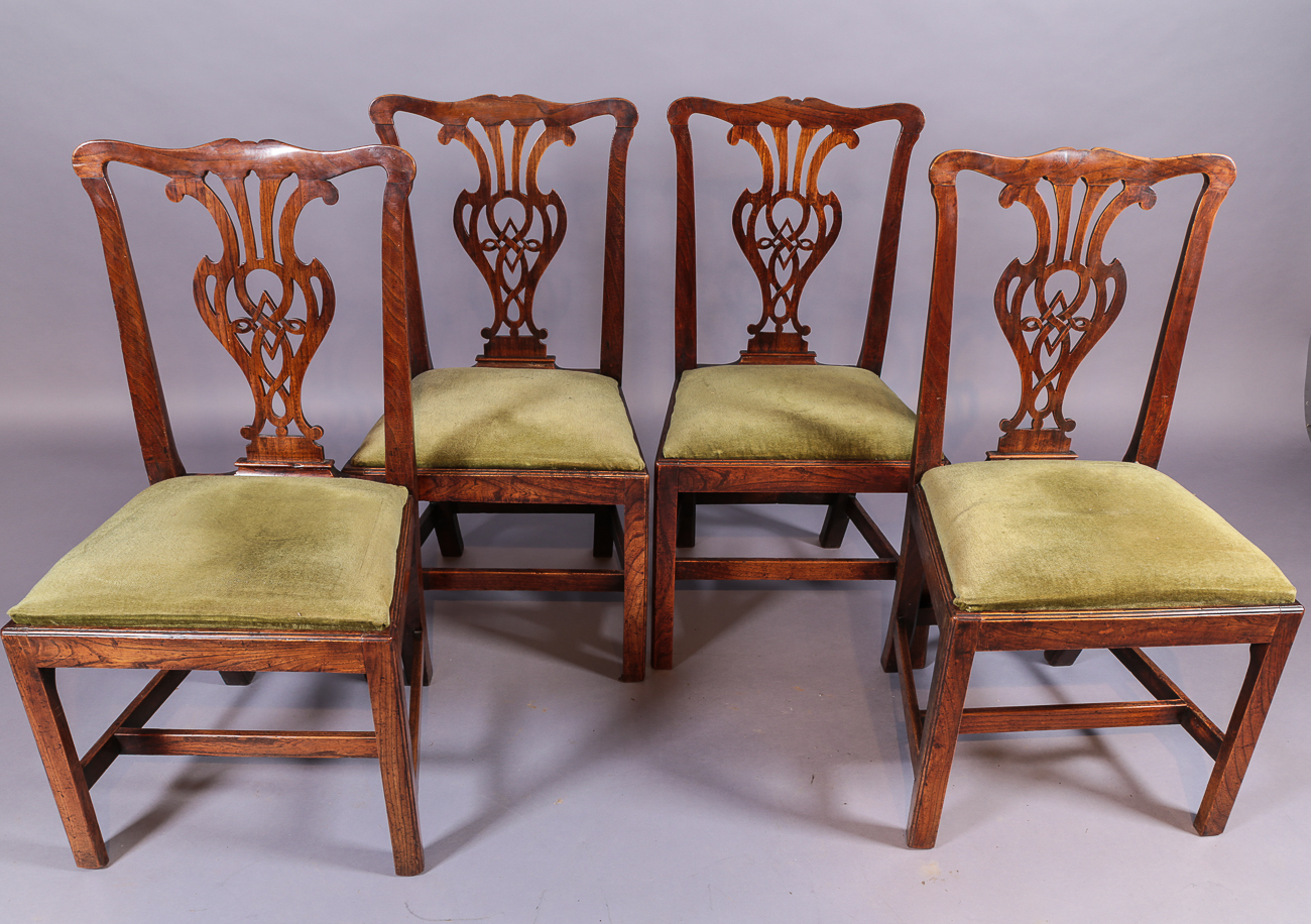Set of 4 Georgian Elm Dining Chairs c.1760 (1 of 1) Set of 4 Georgian Elm Dining Chairs c.1760 (1 of 1)