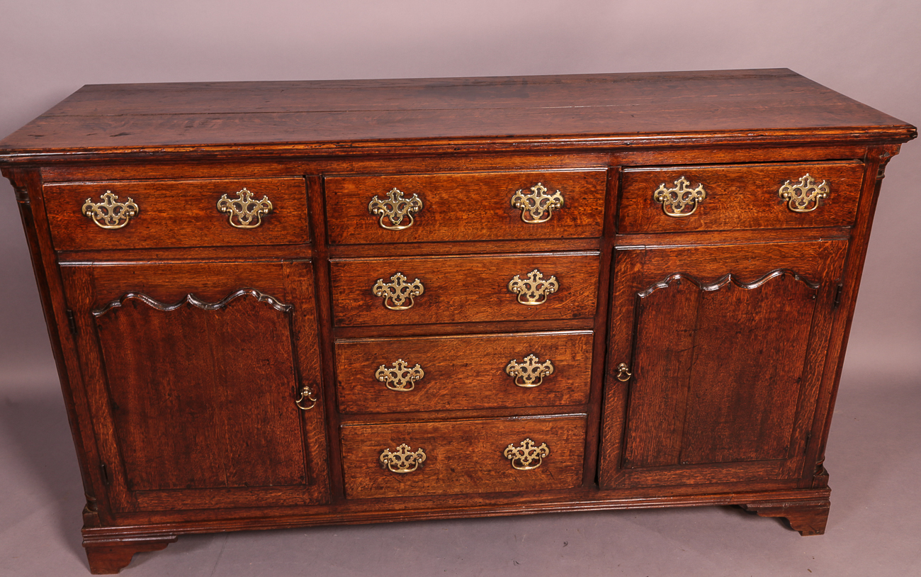 Georgian Serving Dresser in Oak (1 of 1) Georgian Serving Dresser in Oak (1 of 1)