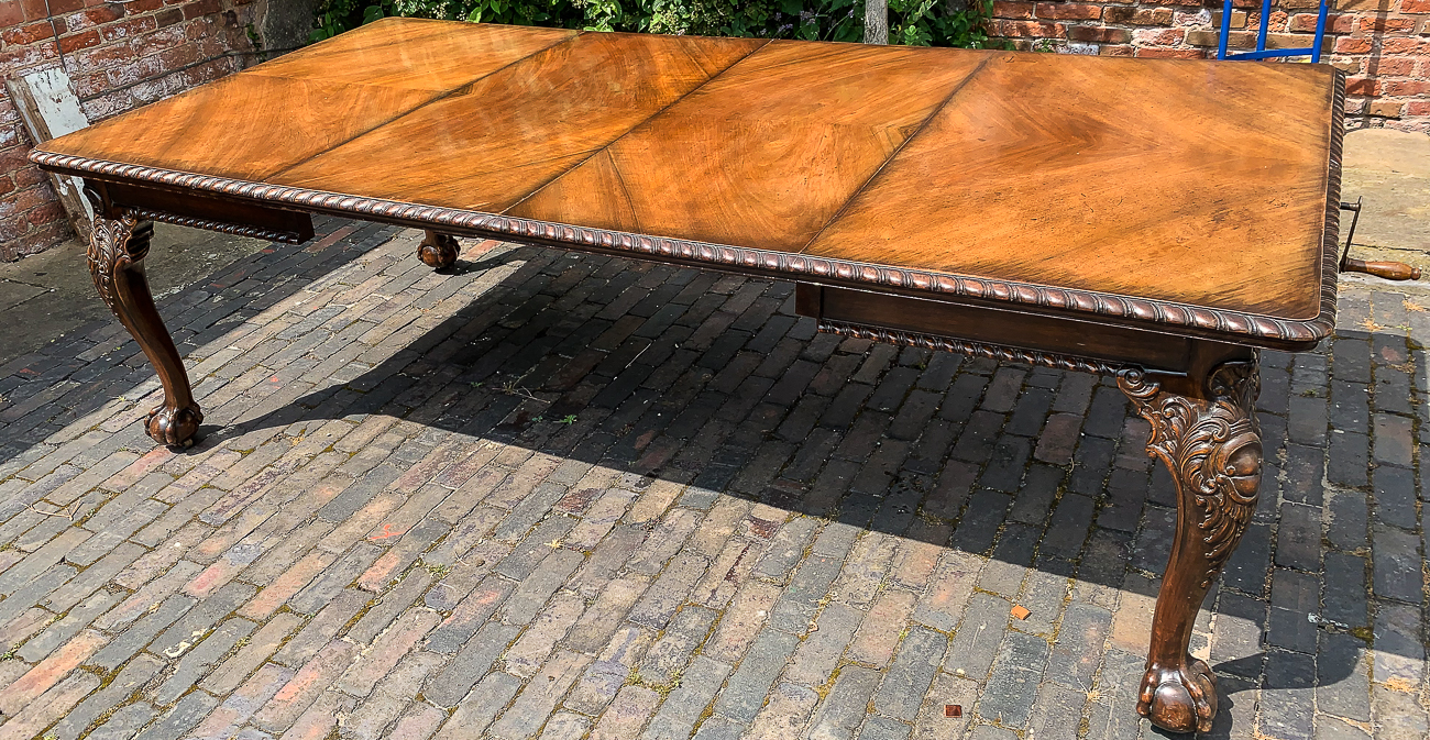 Good Maples Wind Out Dining Table in Figured Walnut (1 of 1) Good Maples Wind Out Dining Table in Figured Walnut (1 of 1)