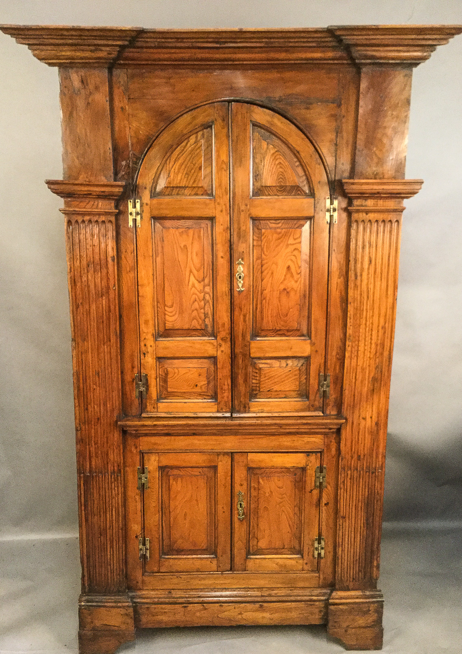 Good Georgian Full Height Architectural Corner Cupboard c.1750 (1 of 1) Good Georgian Full Height Architectural Corner Cupboard c.1750 (1 of 1)