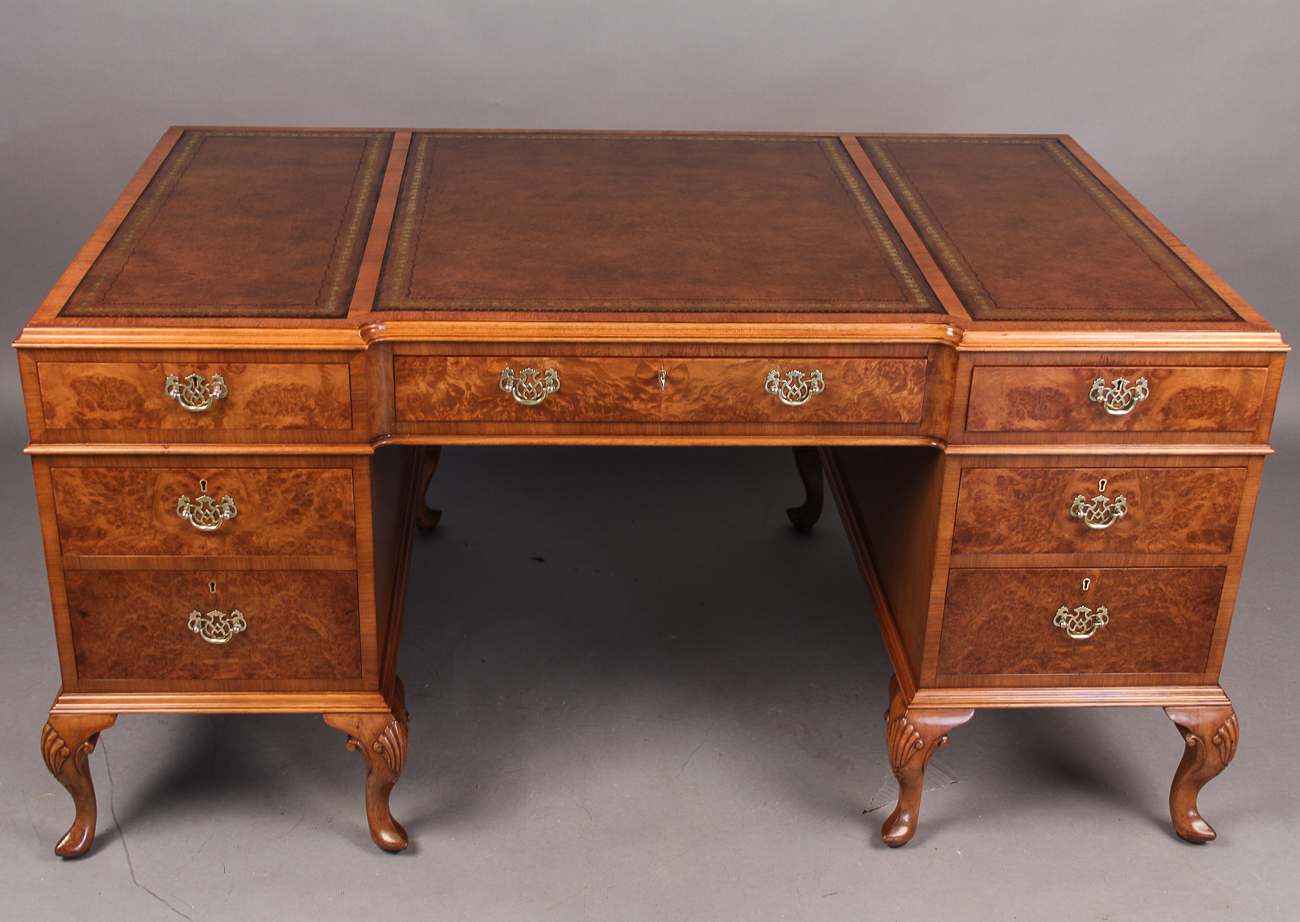 Burr Walnut Pedestal Desk Large Size C.1920 (1 of 1) Burr Walnut Pedestal Desk Large Size C.1920 (1 of 1)