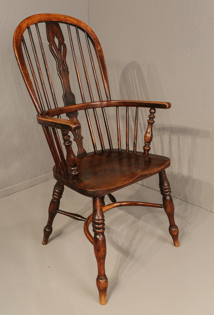 Ash & Elm High Windsor Chair Nottingham Maker (1 of 1) Ash & Elm High Windsor Chair Nottingham Maker (1 of 1)