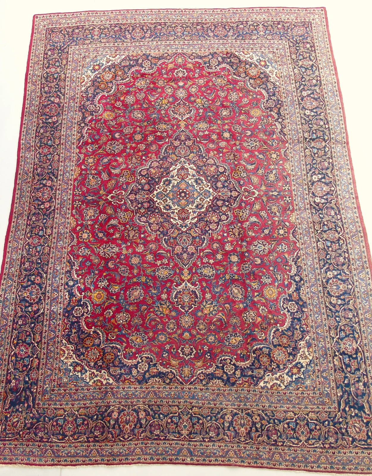 Kashan Carpet Rug (1 of 8)
