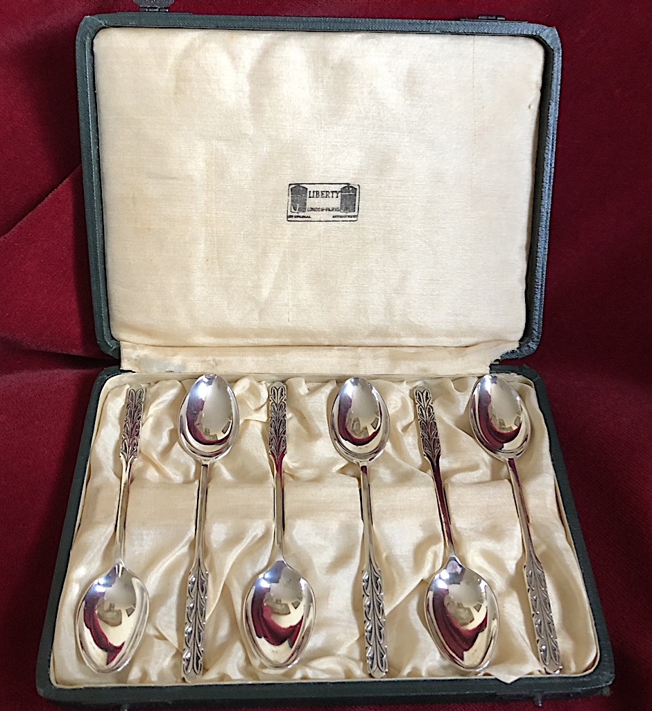 Boxed Set of Six Liberty Silver Spoons C.1923 (1 of 1) Boxed Set of Six Liberty Silver Spoons C.1923 (1 of 1)