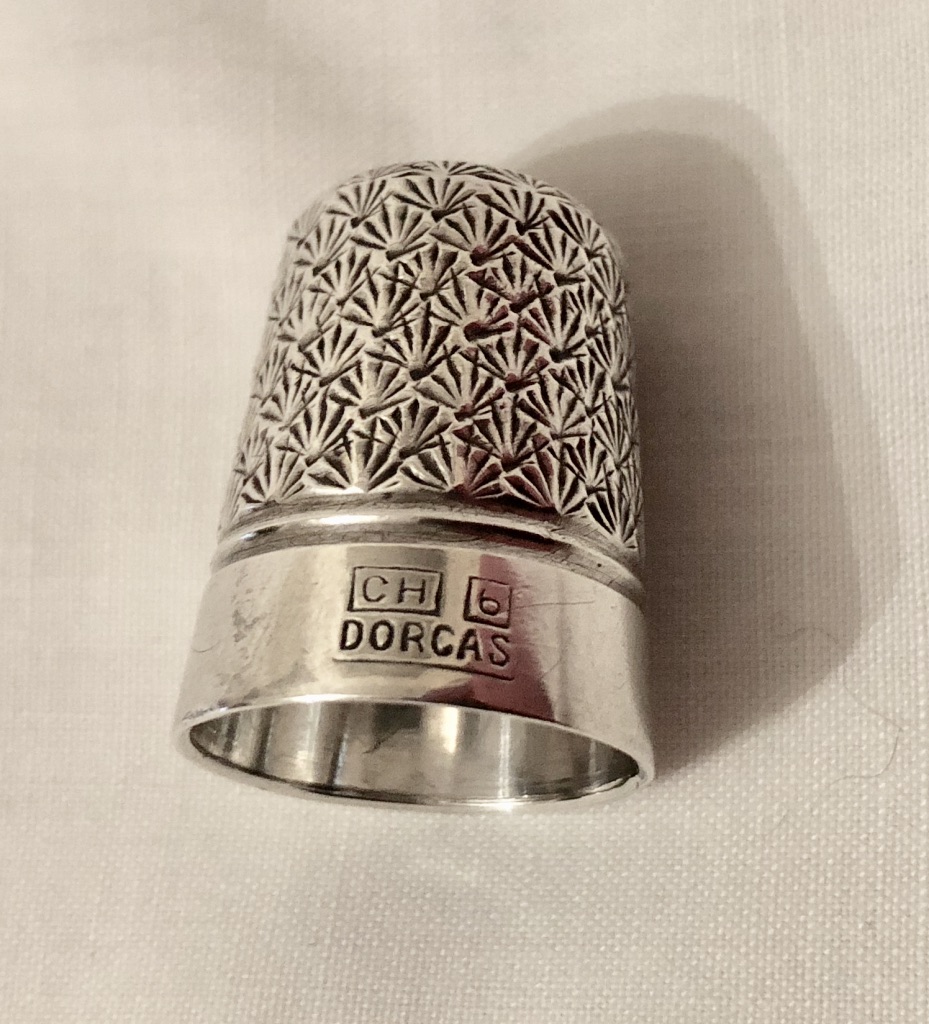 Large Charles Horner Dorcas Shell Pattern Thimble (1 of 1) Large Charles Horner Dorcas Shell Pattern Thimble (1 of 1)