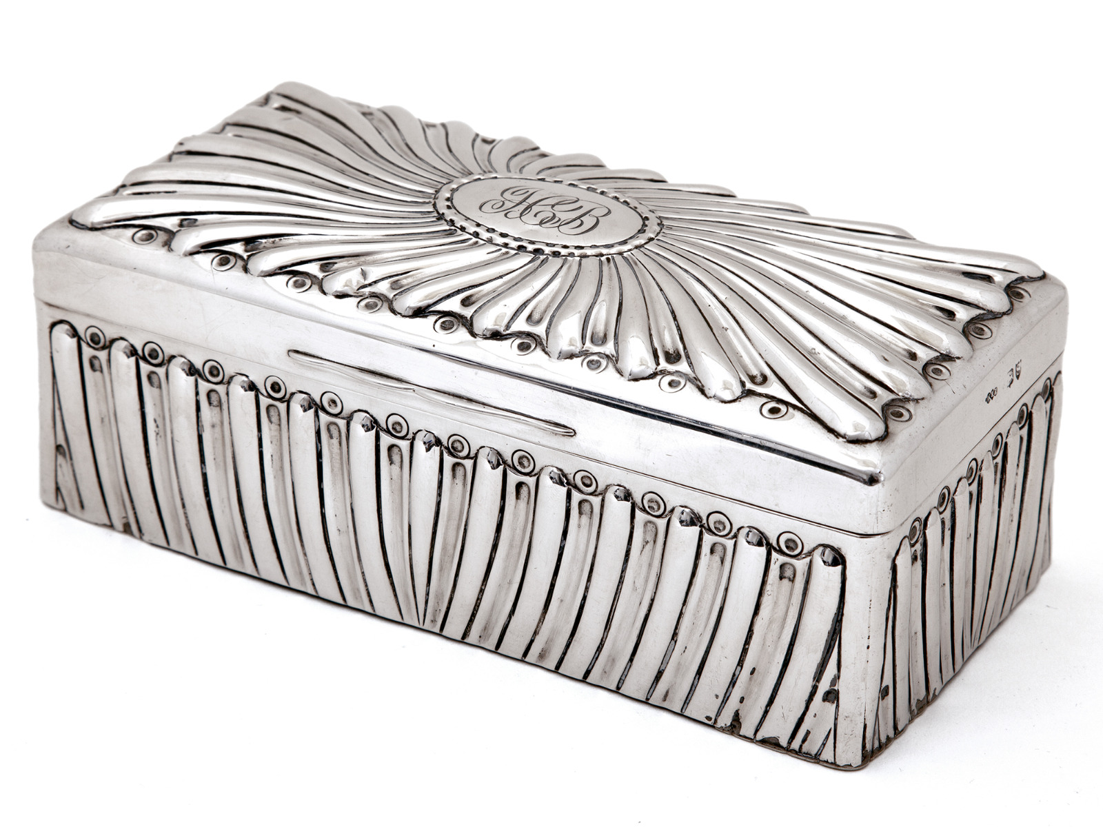 Victorian Silver Table Top Cigar Box with Chased Scroll Design & Hinged Lid (1 of 6) Victorian Silver Table Top Cigar Box with Chased Scroll Design & Hinged Lid (1 of 6)