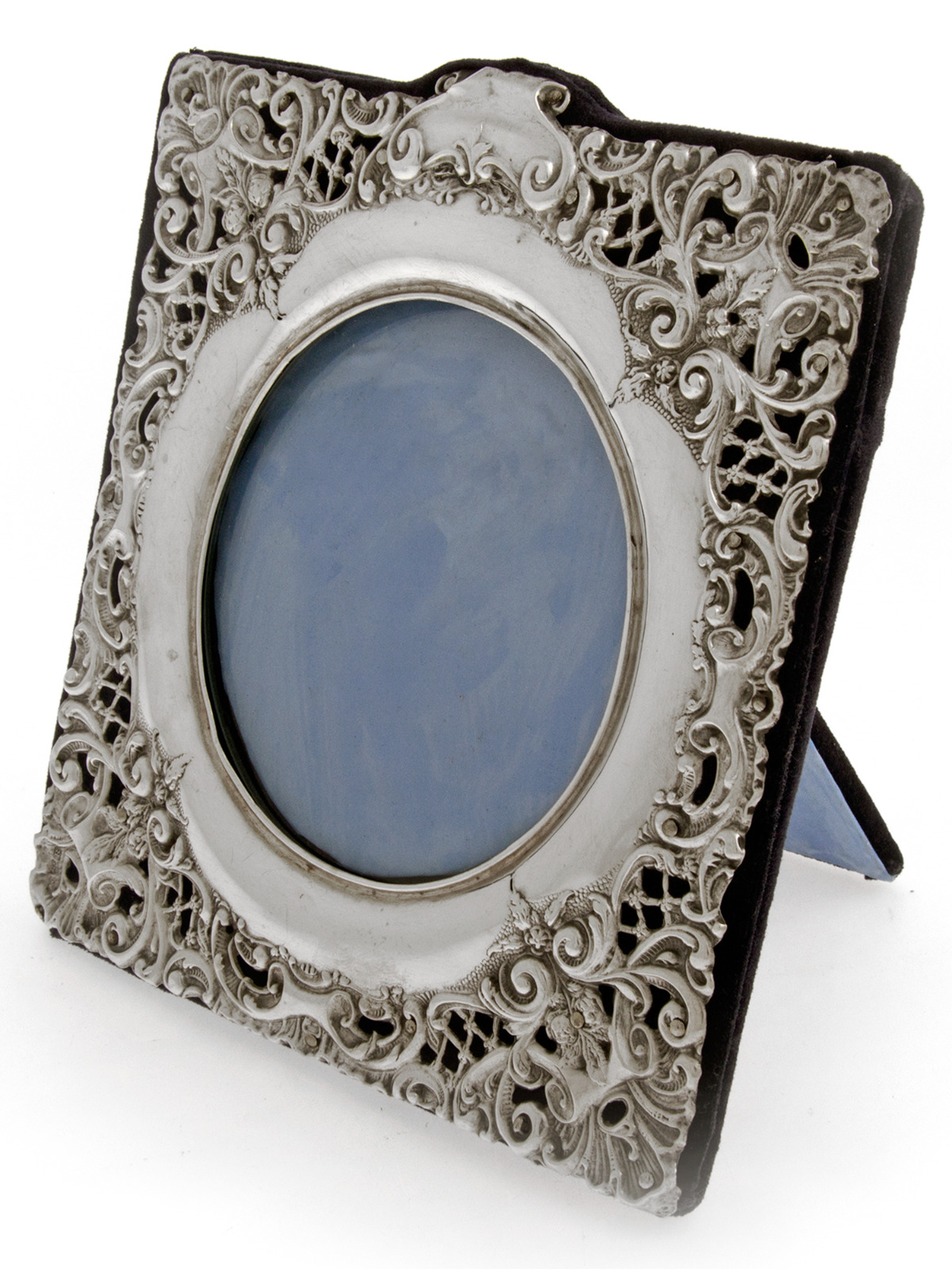 Square Pierced & Embossed Silver Picture Frame c.1900 (1 of 1) Square Pierced & Embossed Silver Picture Frame c.1900 (1 of 1)