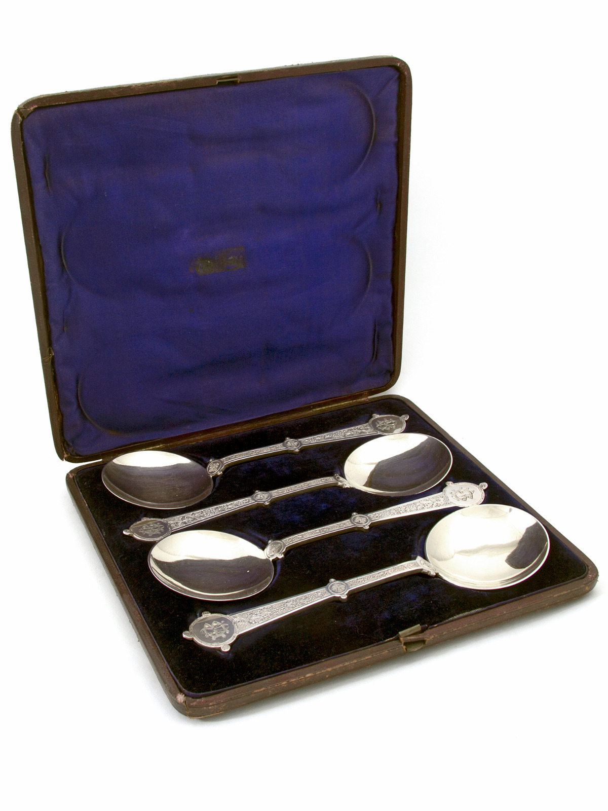 Set of 4 Boxed Victorian Silver Plate Serving Spoons with a Grape & Vine Pattern (1 of 1) Set of 4 Boxed Victorian Silver Plate Serving Spoons with a Grape & Vine Pattern (1 of 1)