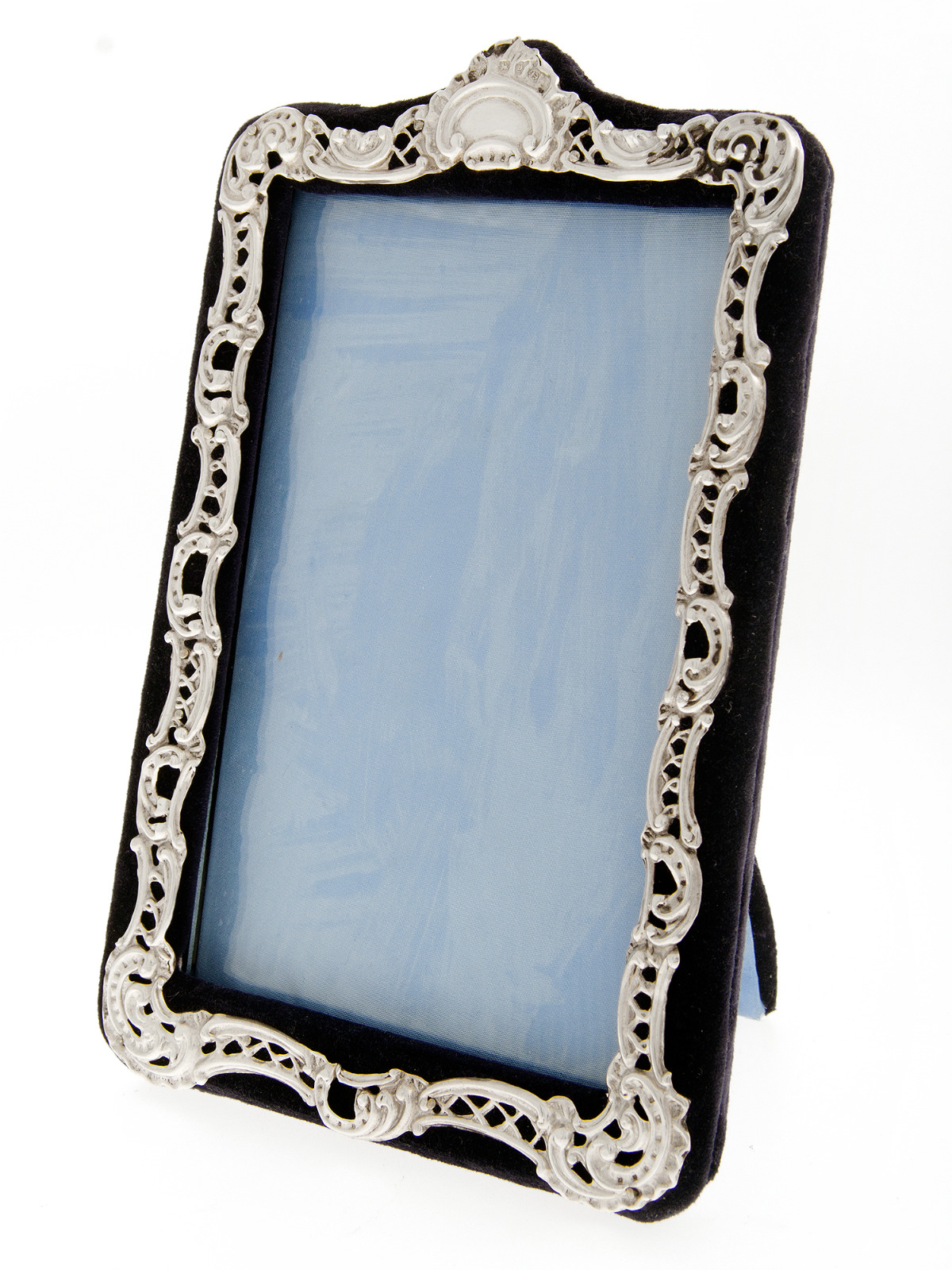 Victorian Silver Picture Frame with Velvet Back & Easel Stand (1 of 1) Victorian Silver Picture Frame with Velvet Back & Easel Stand (1 of 1)