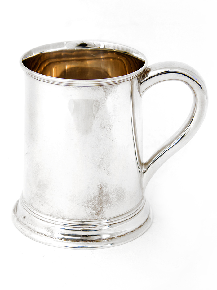Plain Silver Half Pint Mug with Plain Scroll Handle (1 of 1) Plain Silver Half Pint Mug with Plain Scroll Handle (1 of 1)