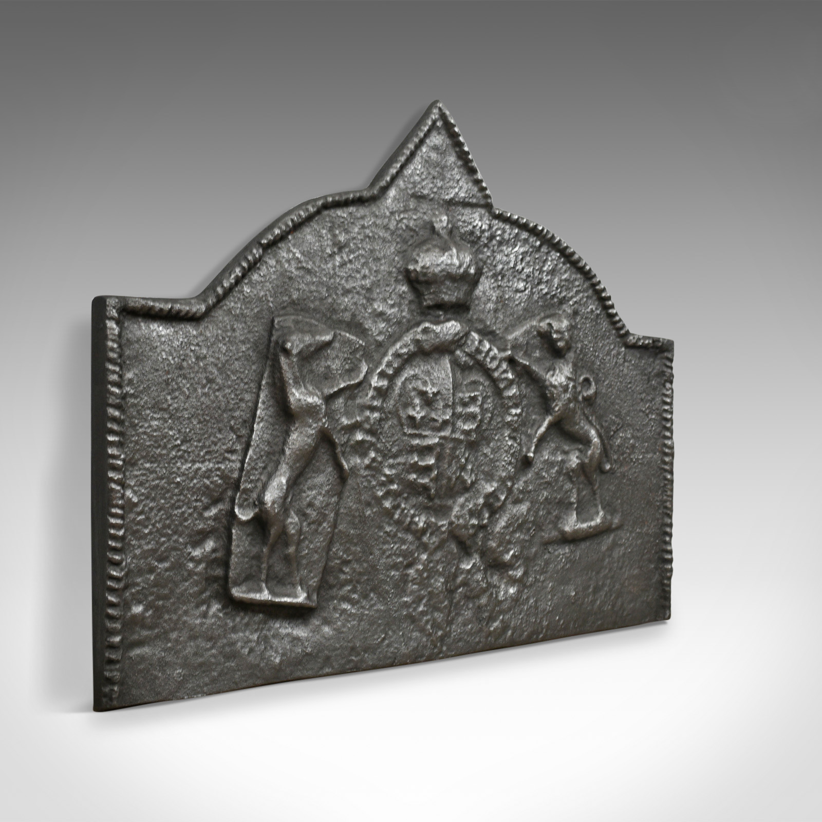 Tudor Revival Cast Iron Fire Back, Royal Crest, Lion, Greyhound, Victorian c.1890 (1 of 1) Tudor Revival Cast Iron Fire Back, Royal Crest, Lion, Greyhound, Victorian c.1890 (1 of 1)