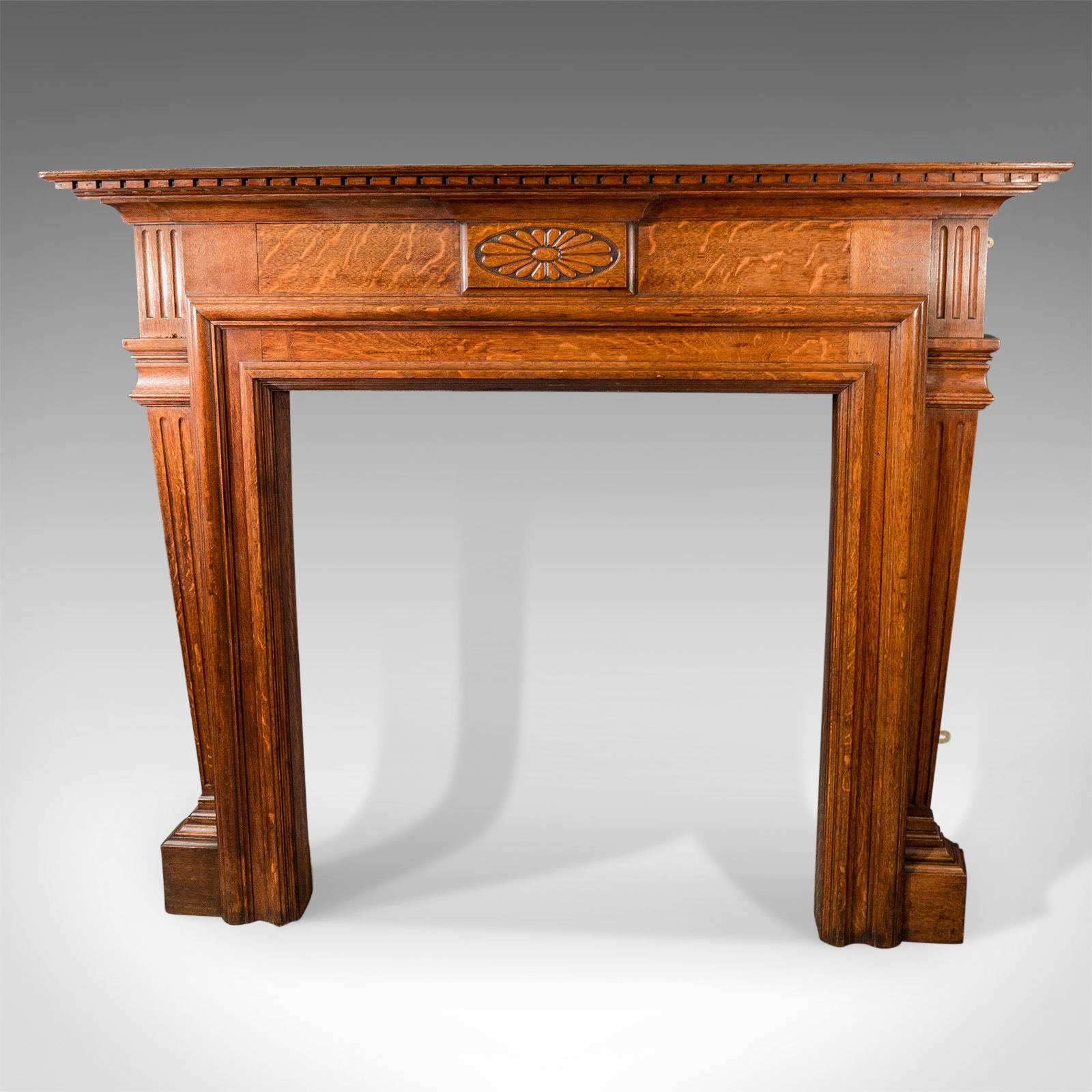 Large Antique Fireplace, Edwardian Mantelpiece Fire Surround in Oak c.1910 (1 of 1) Large Antique Fireplace, Edwardian Mantelpiece Fire Surround in Oak c.1910 (1 of 1)