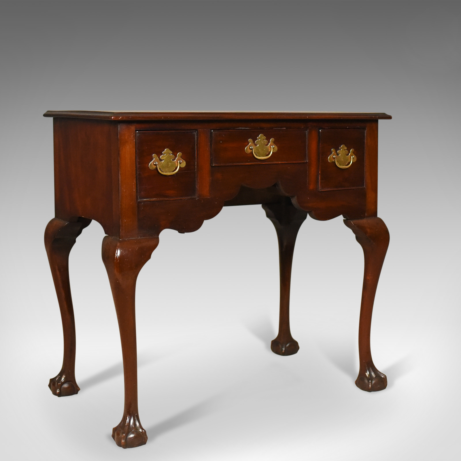 Antique Lowboy, English, Late Victorian, Mahogany Table c.1900 (1 of 10) Antique Lowboy, English, Late Victorian, Mahogany Table c.1900 (1 of 10)