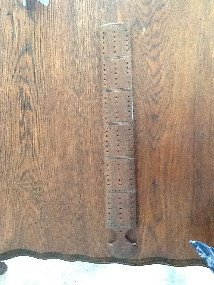 19th Century Handmade Hardwood Cribbage Board (1 of 1) 19th Century Handmade Hardwood Cribbage Board (1 of 1)