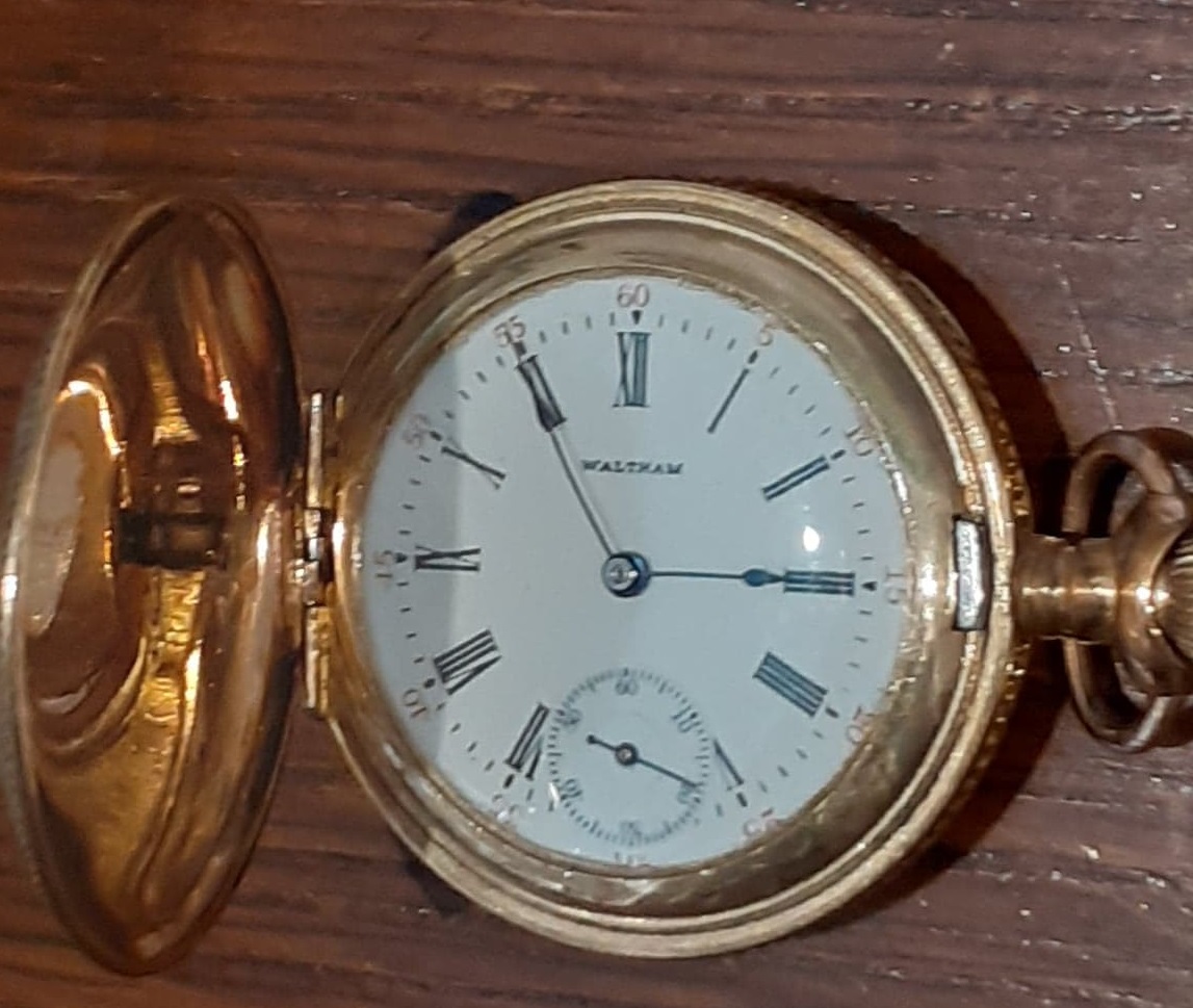 Pocket Watch (1 of 5) Pocket Watch (1 of 5)