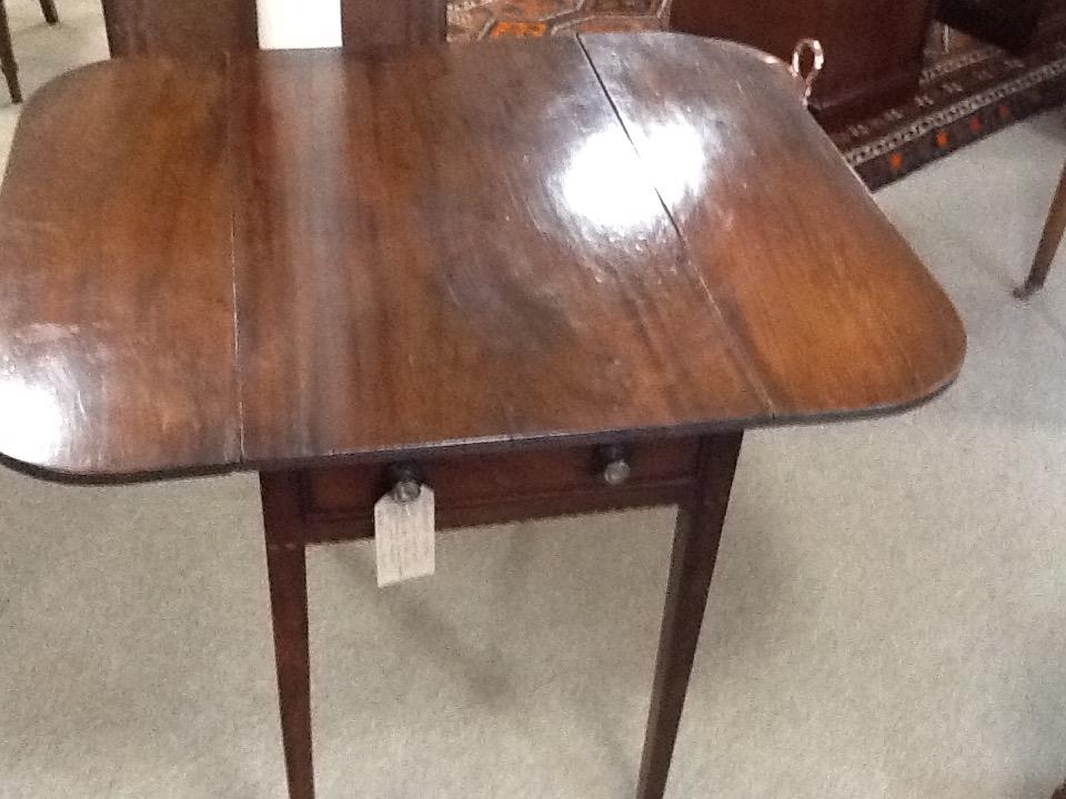 Early Georgian Pembroke Table (1 of 1) Early Georgian Pembroke Table (1 of 1)