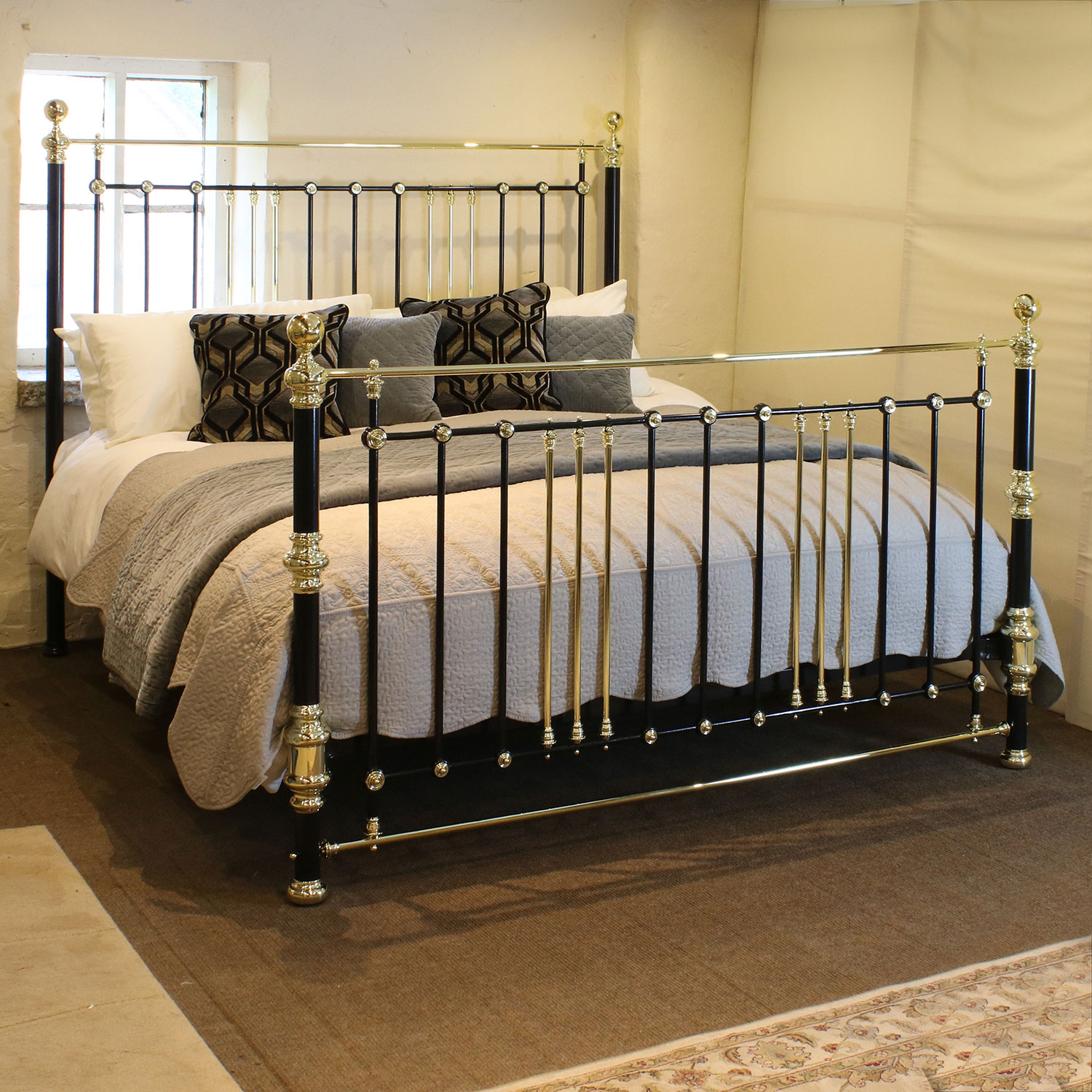 Extra Wide Decorative Brass & Iron Antique Bed c.1890 MSK55