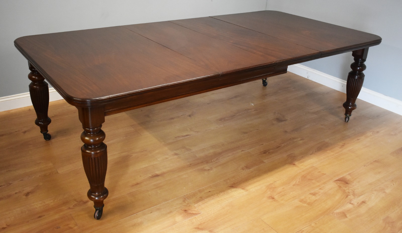 Victorian Mahogany Extending Dining Table 624 / LA106190