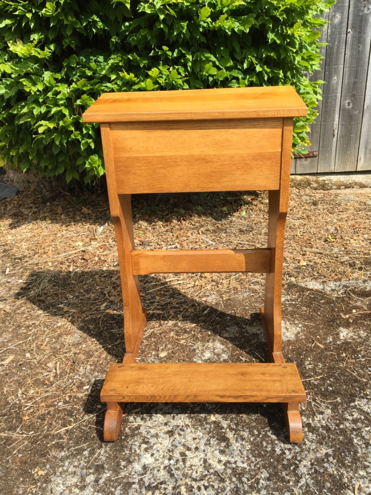 Oak Church Kneeler Church kneeler / LA212460