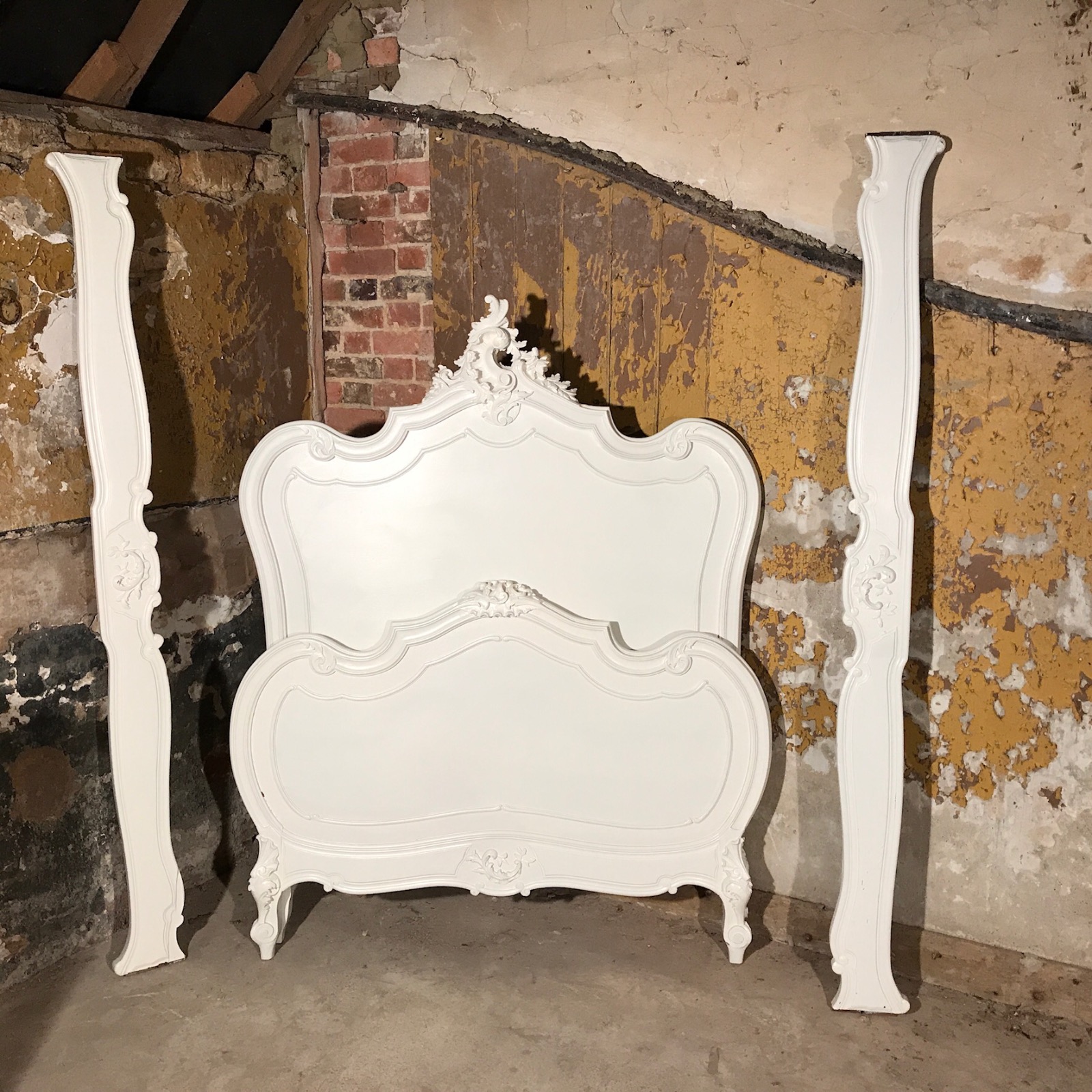 French Painted Single Louis XV Style Bed with Slatted Base (1 of 1) French Painted Single Louis XV Style Bed with Slatted Base (1 of 1)