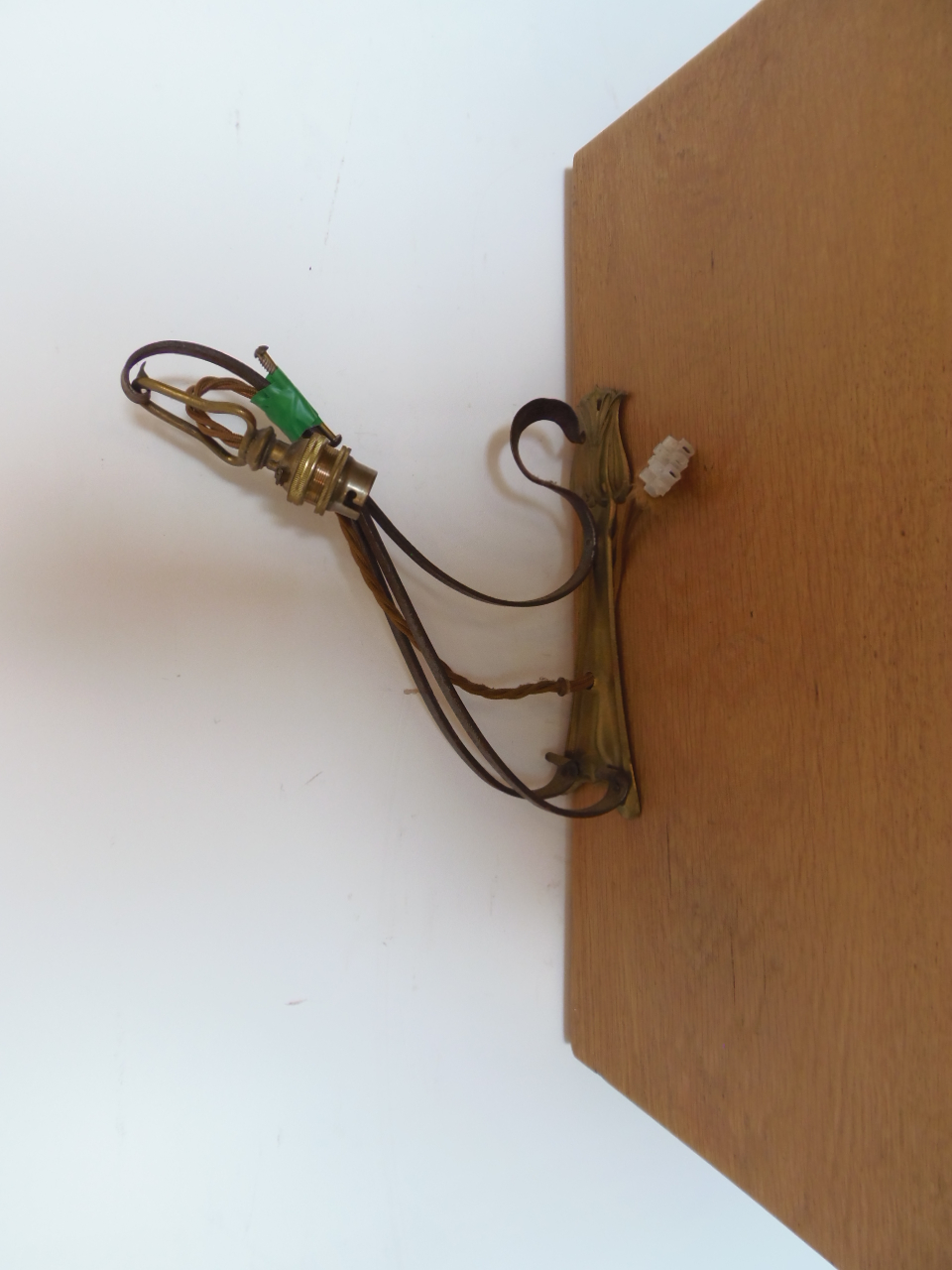 Guild of Handicrafts Wall Light (1 of 6)