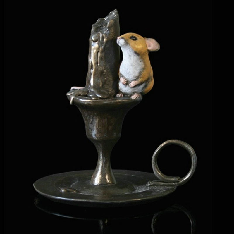 Mouse on Candlestick 137/225BR / LA73968