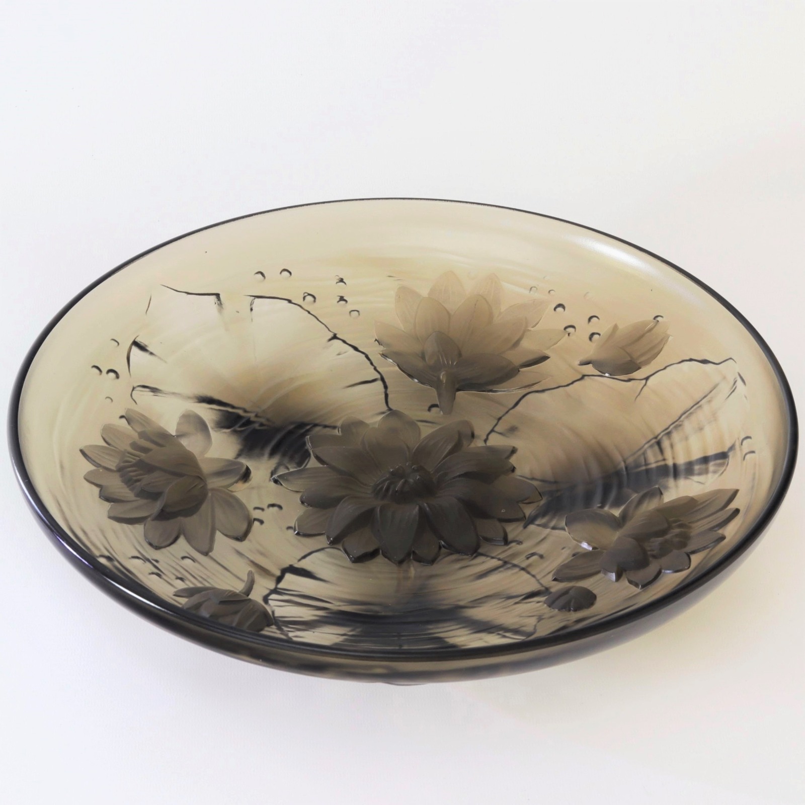 Large Art Deco Water Lilies Glass Charger Verlys France c.1935 (1 of 6)