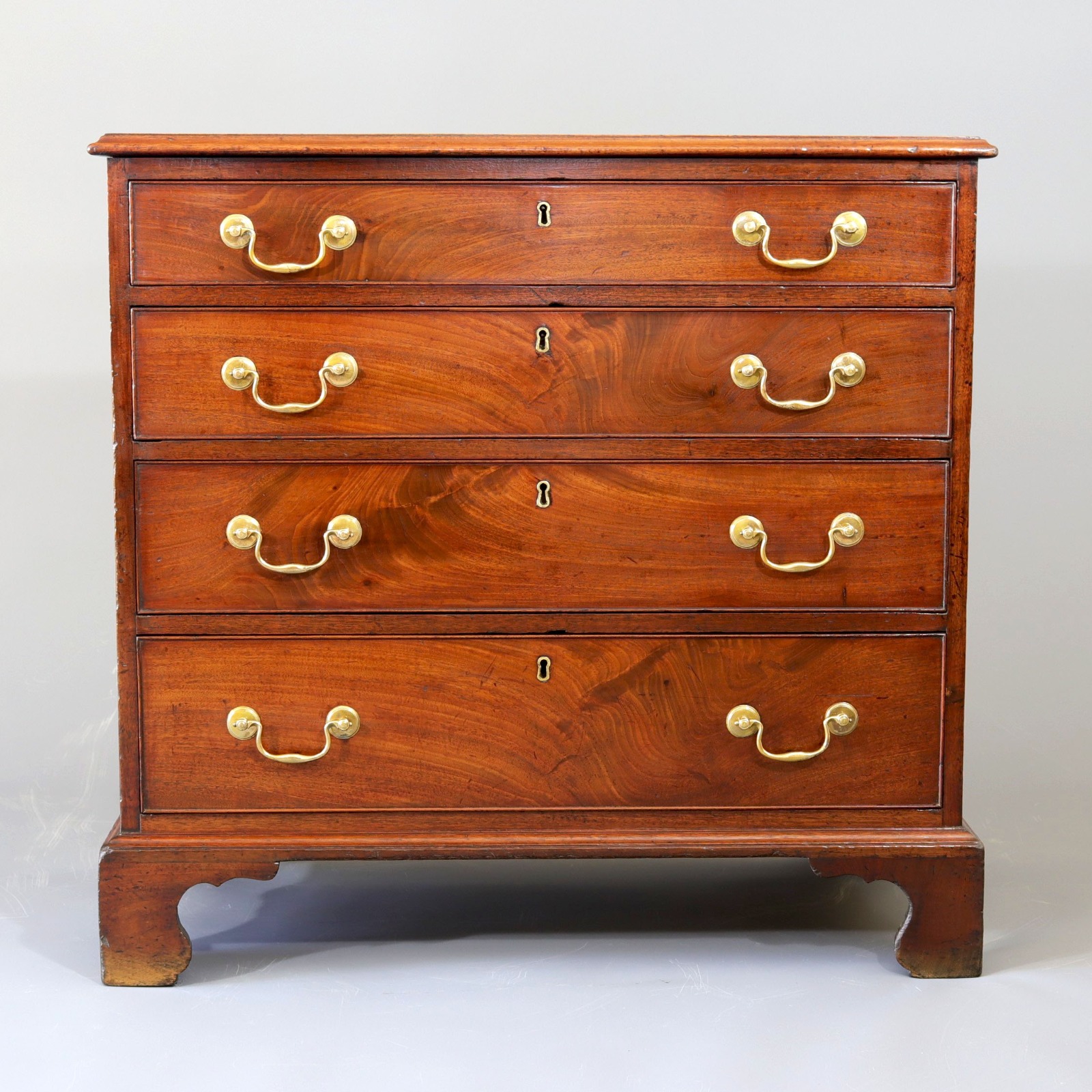 George II Curl Mahogany Small Chest of Drawers c.1740 (1 of 8)