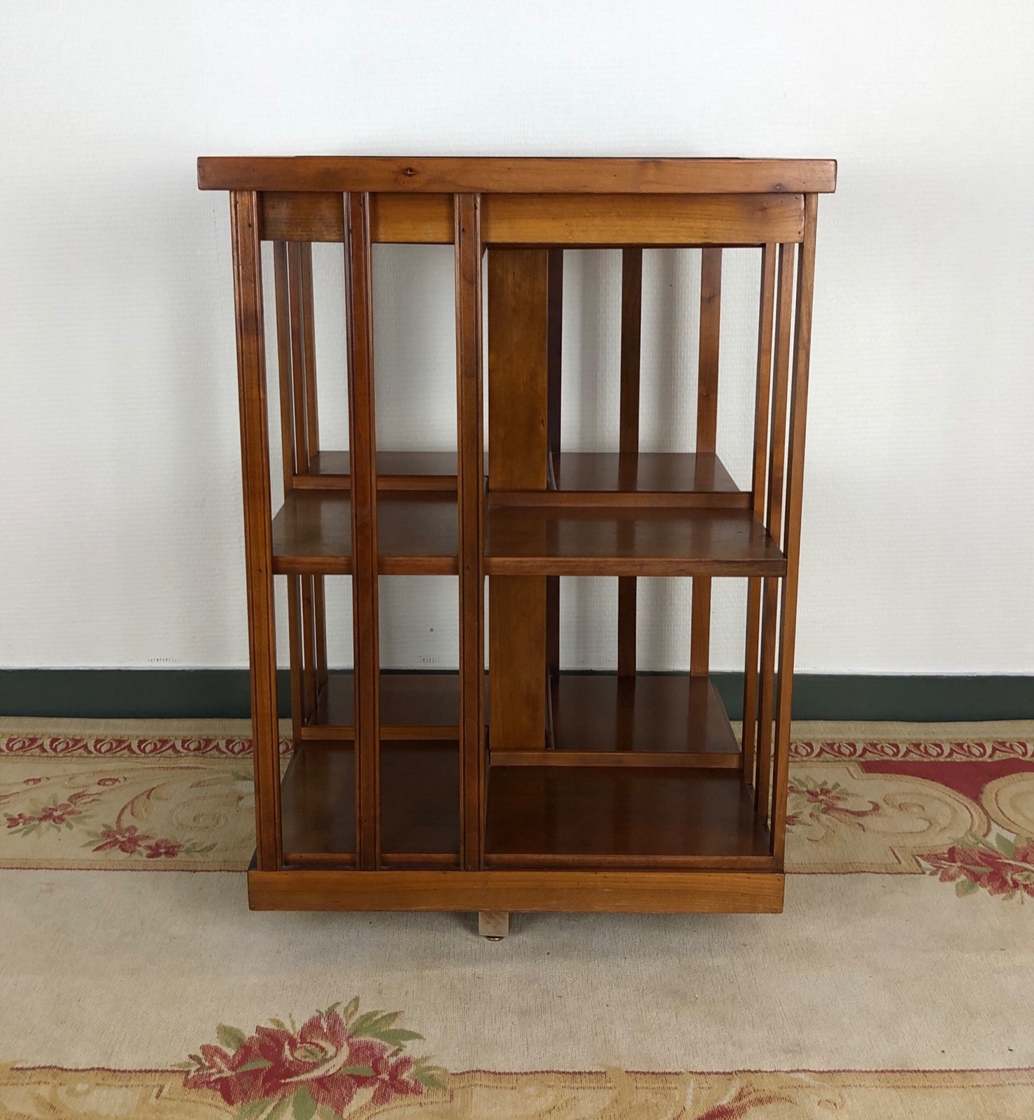 Stunning Vintage Revolving Swivel Two Tier Bookcase LA167551