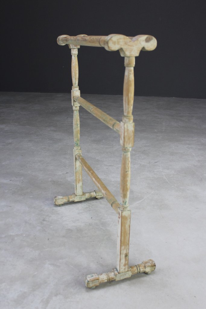 Stripped Pine Towel Rail (1 of 1) Stripped Pine Towel Rail (1 of 1)