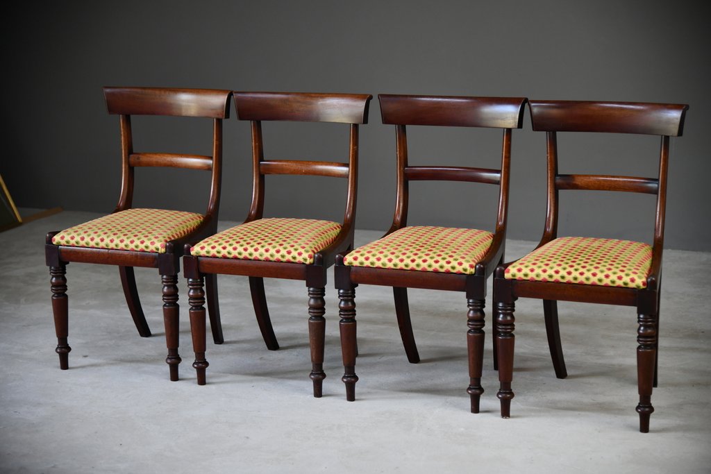 4 Antique Mahogany Bar Back Dining Chairs (1 of 12) 4 Antique Mahogany Bar Back Dining Chairs (1 of 12)