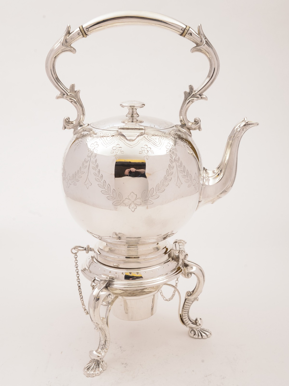 Victorian Silver Plated Tea Kettle on Stand c.1890 (1 of 1) Victorian Silver Plated Tea Kettle on Stand c.1890 (1 of 1)