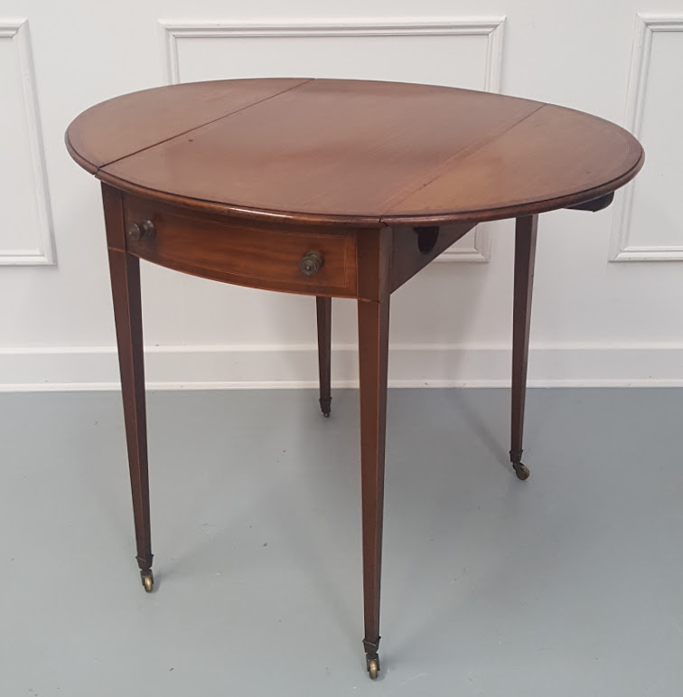 Antique English Pembroke Table c.1900 (1 of 7) Antique English Pembroke Table c.1900 (1 of 7)