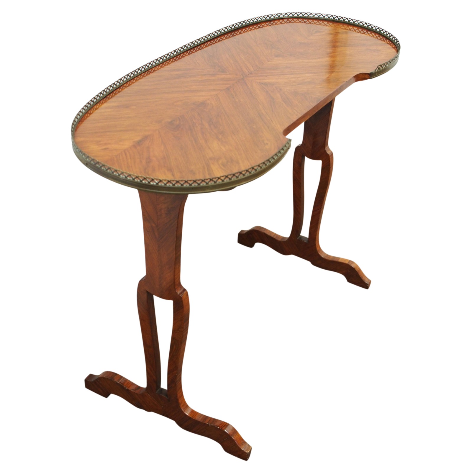 Victorian Kingwood Kidney Shaped Occasional Table (1 of 14)